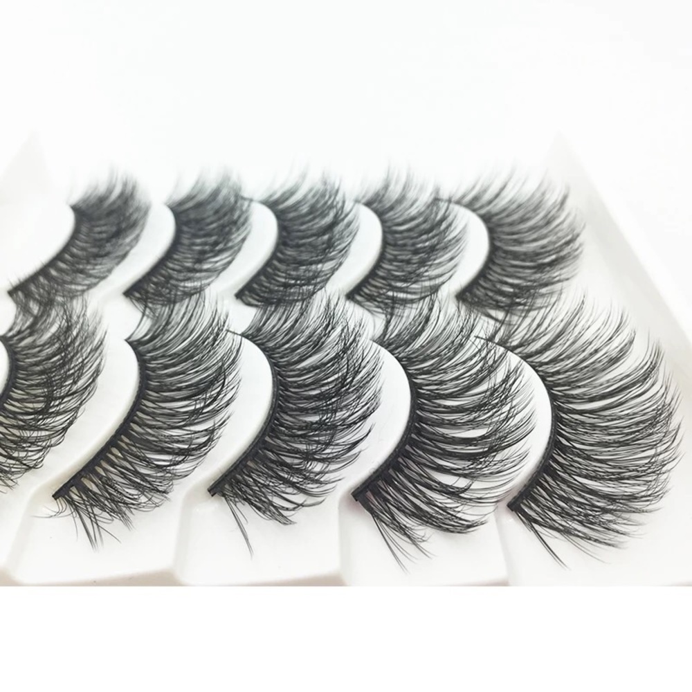 Eyelashes - Picture 2 of 6